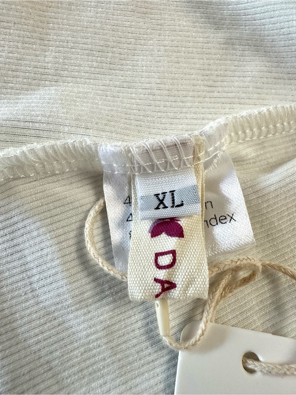 Darong NWT White Black Ringer Tee Ribbed Stretch Top XL - Picture 4 of 9